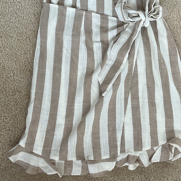 NWT Saints + Secrets Cotton Tan & White Striped Wrap Mini Dress in Small - Picture 4 of 9